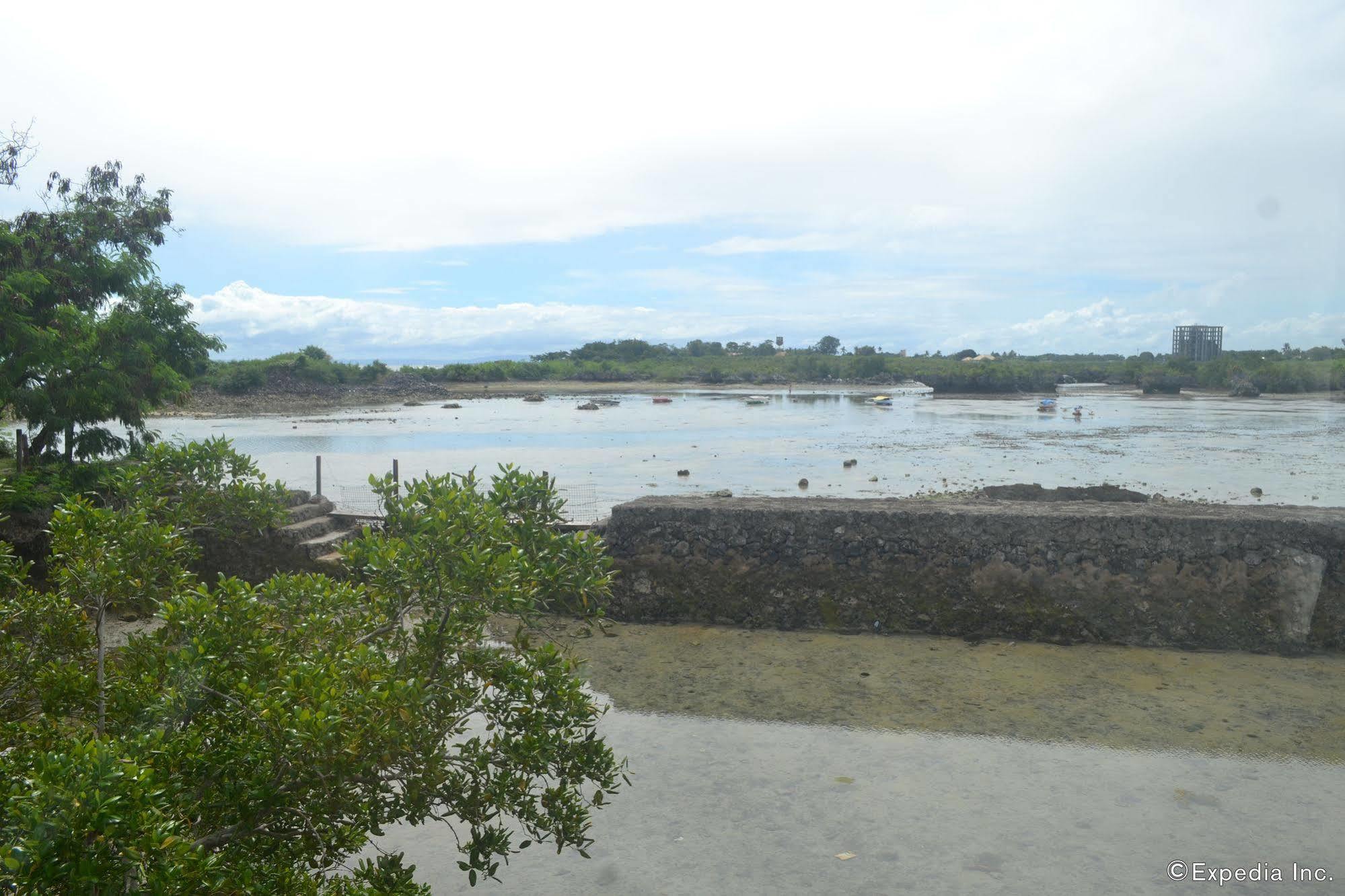 Alfheim Resort Lapu-Lapu City Exteriör bild